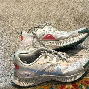 Nike trail runners worn less than 20 times like new